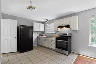 10076 Royal Dr, Saint Louis, MO 63136 - Photo 20