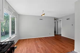 10076 Royal Dr, Saint Louis, MO 63136 - Photo 18