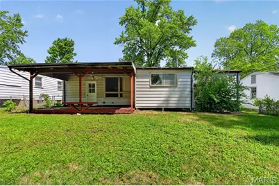 9713 Calumet Drive, Saint Louis, MO 63137 - Photo 2