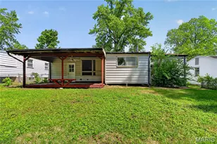 9713 Calumet Dr, Saint Louis, MO 63137 - Photo 2
