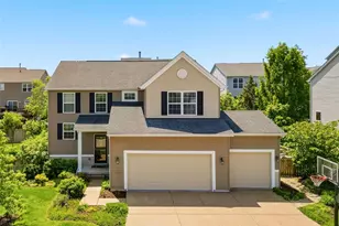 106 Kelcross Dr, Wentzville, MO 63385 - Photo 2