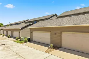 552 Queens Ct Pl, Saint Peters, MO 63376 - Photo 44