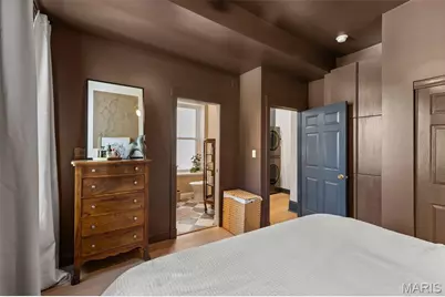 1047 S Taylor Avenue, Saint Louis, MO 63110 - Photo 26