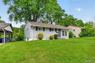 143 Grampian Rd, Saint Louis, MO 63137 - Photo 4