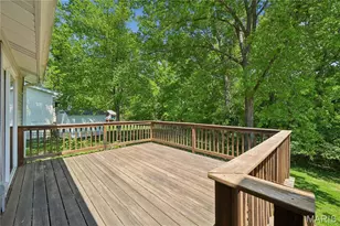 835 Bergquist Dr, Ballwin, MO 63011 - Photo 10