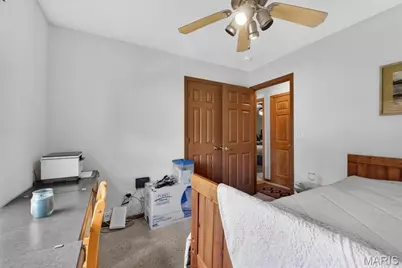 586 Monty View, Washington, MO 63090 - Photo 28