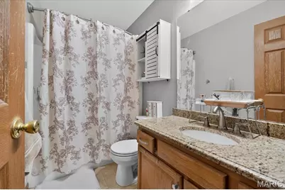586 Monty View, Washington, MO 63090 - Photo 24