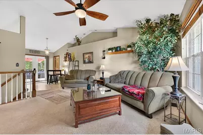 586 Monty View, Washington, MO 63090 - Photo 12