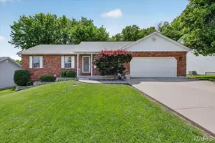 586 Monty View, Washington, MO 63090 - Photo 1
