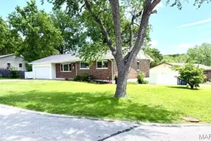 9338 Arban Dr, Crestwood, MO 63126 - Photo 2