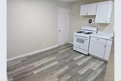 11852 Criterion Avenue, Saint Louis, MO 63138 - Photo 6