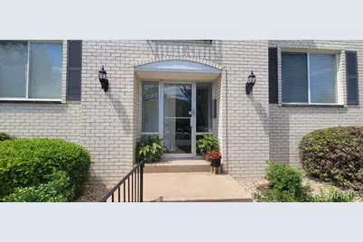 12587 Chardin Place #4, Saint Louis, MO 63128 - Photo 2