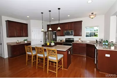 10925 Clydesdale Manors Court, Saint Louis, MO 63123 - Photo 8