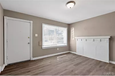 1823 Eton Lane, Saint Louis, MO 63147 - Photo 8