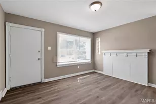 1823 Eton Ln, Saint Louis, MO 63147 - Photo 8