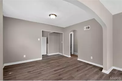 1823 Eton Lane, Saint Louis, MO 63147 - Photo 14