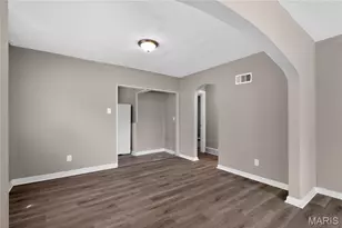 1823 Eton Ln, Saint Louis, MO 63147 - Photo 14