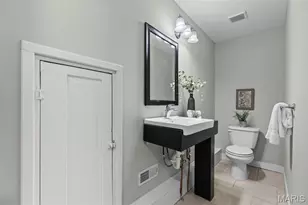 7065 Waterman Ave, University City, MO 63130 - Photo 34