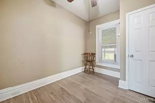 4158 Schiller Pl, Saint Louis, MO 63116 - Photo 16