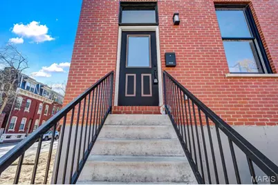 1000 Barton Street, Saint Louis, MO 63104 - Photo 2