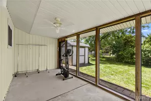 1667 Schulte Hill Dr, Maryland Heights, MO 63043 - Photo 22