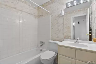 1667 Schulte Hill Drive, Maryland Heights, MO 63043 - Photo 12