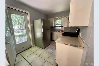 233 Buddie Avenue, Saint Louis, MO 63135 - Photo 6