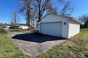 2806 Yaeger Rd, Saint Louis, MO 63129 - Photo 8