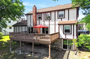 5851 Mango Dr, Saint Louis, MO 63129 - Photo 6