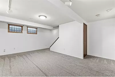 2350 Charlemagne Drive, Maryland Heights, MO 63043 - Photo 6