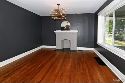 5121 Rosa Avenue, Saint Louis, MO 63109 - Photo 6