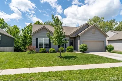 1157 Crystal Creek Parkway, Wentzville, MO 63385 - Photo 2