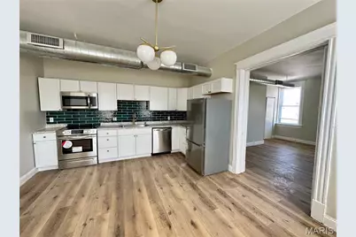 3148 Winnebago Street, Saint Louis, MO 63118 - Photo 2