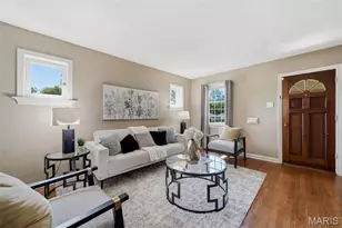 2926 Wingate Ct, Saint Louis, MO 63119 - Photo 4