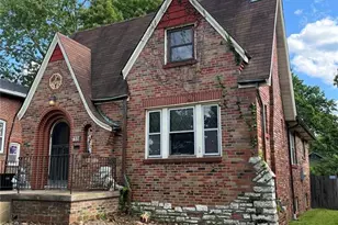 7330 Shaftesbury Ave, Saint Louis, MO 63130 - Photo 2