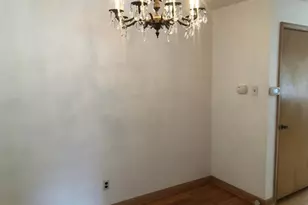 8412 Winzenburg Dr, Richmond Heights, MO 63117 - Photo 6