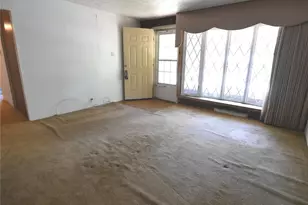 10412 Viscount Dr, Saint Louis, MO 63136 - Photo 2