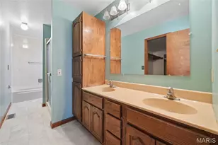 458 Fox Den Ln, Wentzville, MO 63385 - Photo 14