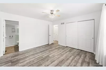 810 Sugar Valley Court, Saint Peters, MO 63376 - Photo 14