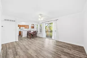 810 Sugar Valley Ct, Saint Peters, MO 63376 - Photo 4
