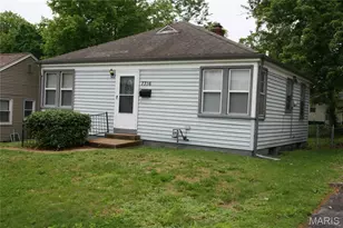 7716 Brocton Ct, Saint Louis, MO 63121 - Photo 2