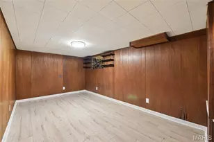 1150 Charbonnier Rd, Florissant, MO 63031 - Photo 18