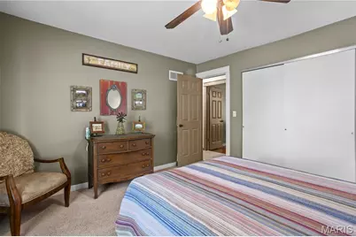 5627 Wieland Drive, Saint Louis, MO 63128 - Photo 18