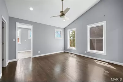 2112 S 11th Street, Saint Louis, MO 63104 - Photo 18