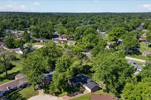 4 Cameo Ct, Florissant, MO 63033 - Photo 36