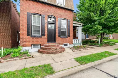 1216 N 5th Street, Saint Charles, MO 63301 - Photo 2