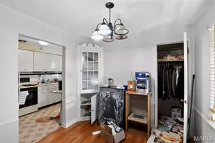 1941 Farrell Dr, Saint Louis, MO 63133 - Photo 14