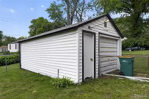 1941 Farrell Dr, Saint Louis, MO 63133 - Photo 8