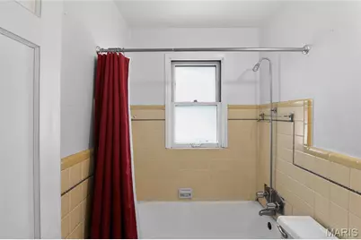 1941 Farrell Drive, Saint Louis, MO 63133 - Photo 10