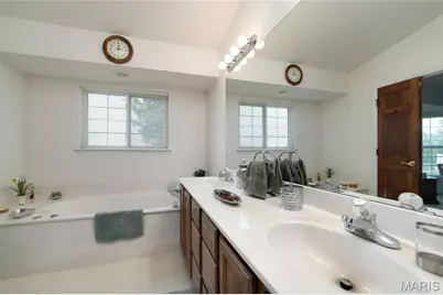 1354 Presidents Landing Drive, O'Fallon, MO 63366 - Photo 24